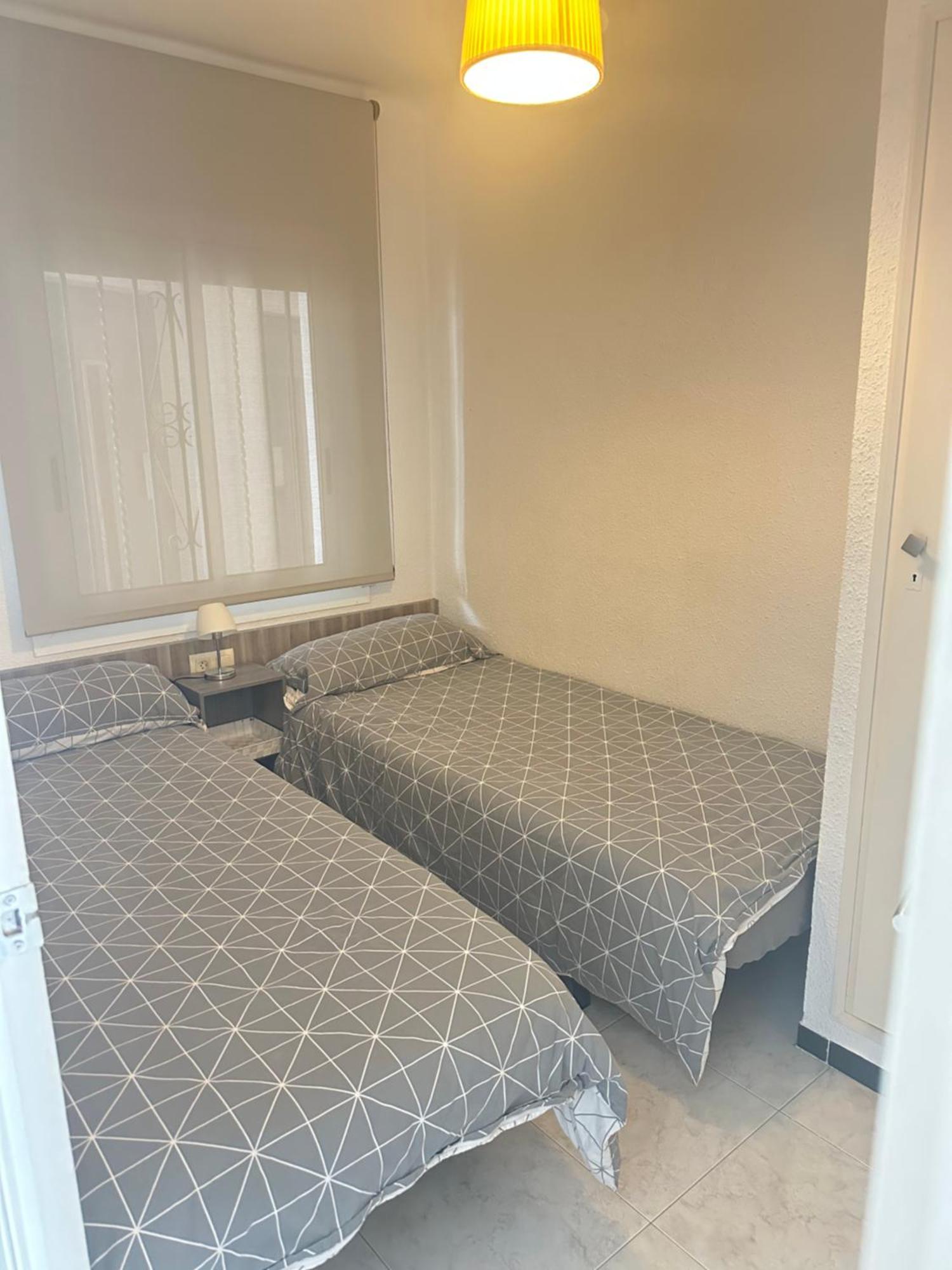 Bonito Apartamento En Roses Zona Familiar Luaran gambar